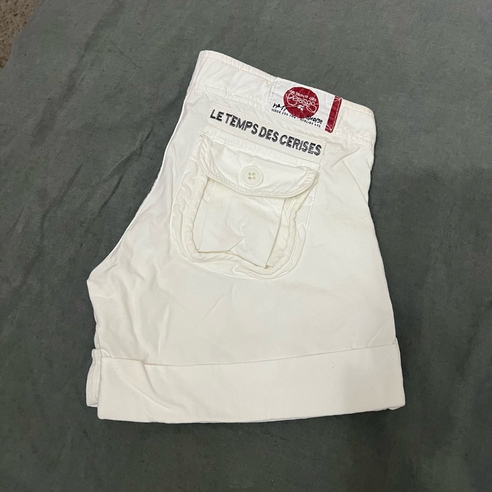 Le Temps Des Cerises White Cuffed Shorts